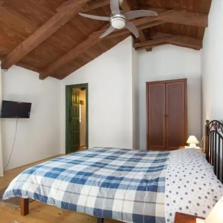 Wunderschoene Steinvilla Mit Privatem Garten Σπίτι διακοπών Πούλα