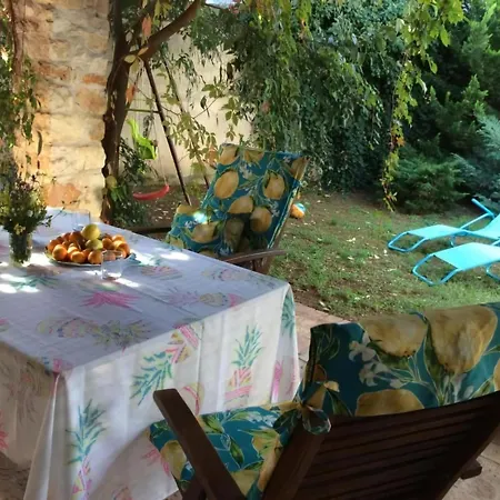 Wunderschoene Steinvilla Mit Privatem Garten Σπίτι διακοπών *